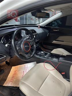جاگوار XE
